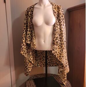 Taiga Leopard Print Semi Sheer Shawl Wrap Cover Up Womens Size 10 Made in USA